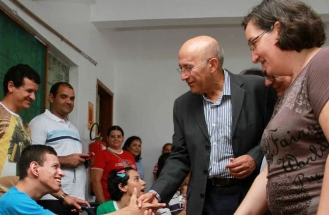 CONFÚCIO MOURA: Casa Família Rosetta é atendida por emenda de senador