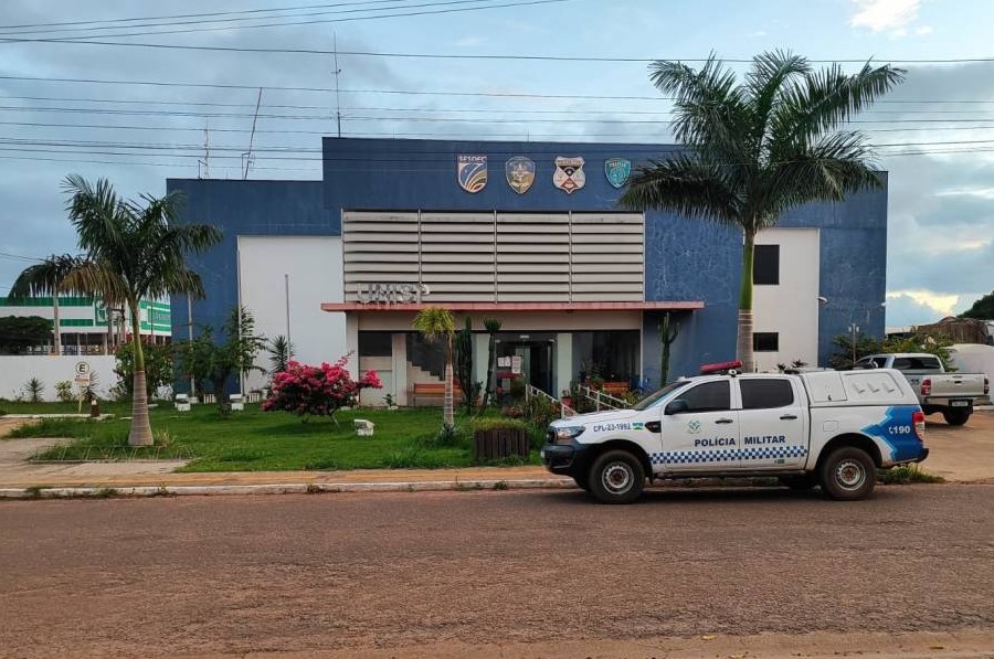 MULHER FOI PIVÔ: Irmãos acusados de matar homem em praça são presos; um deles em Rondônia