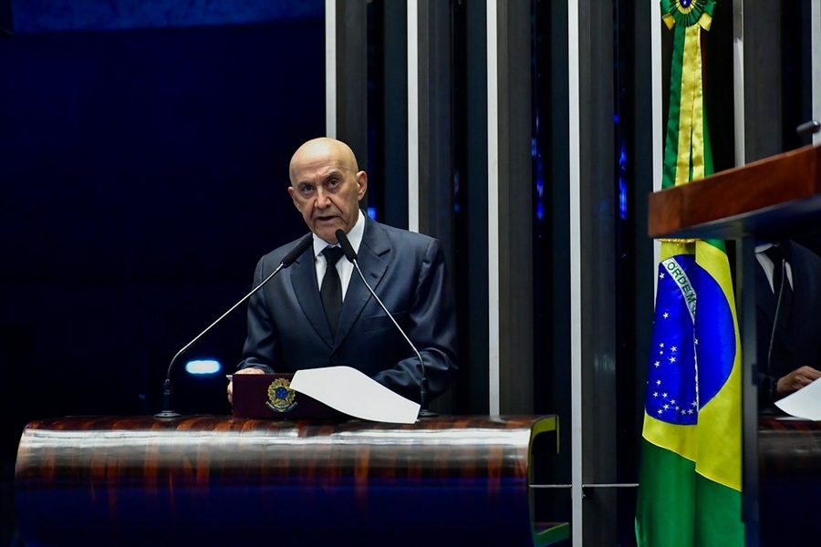 CONFÚCIO MOURA: Senador reafirma posição de centro e seu inegociável compromisso com RO