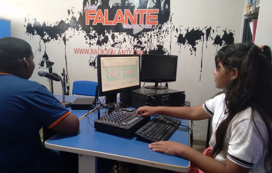 NESTA QUARTA (10): Rádio Falante celebra quatorze anos de atividades na escola Orlando Freire