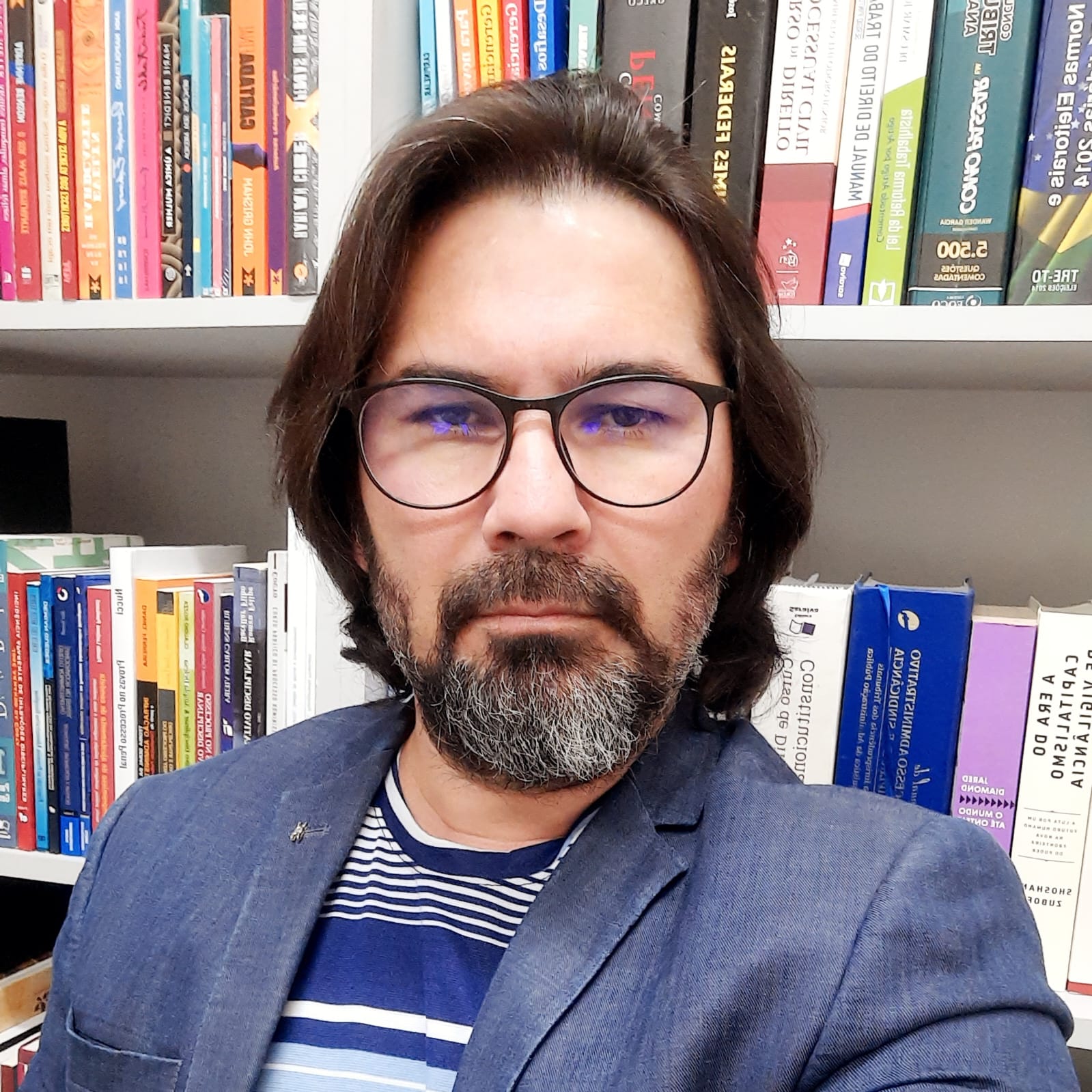 VIOLÊNCIA DE GÊNERO: Corpos femininos transformados em campo de batalha - Por Edinaldo Rodrigues