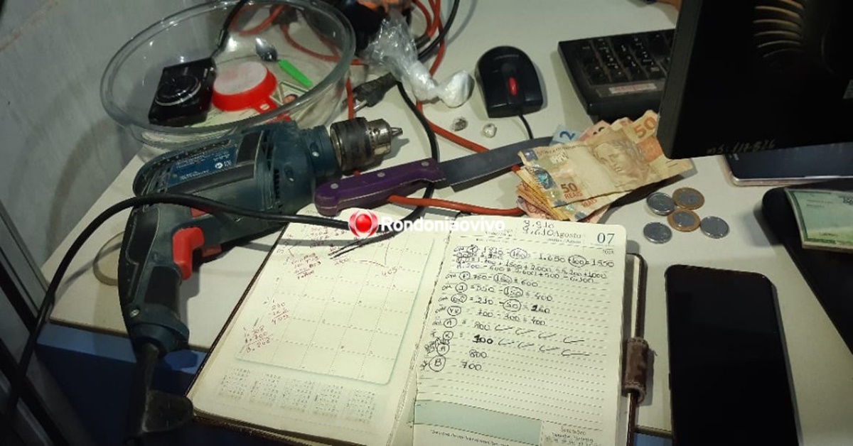 FLAGRANTE: Polícia fecha boca de fumo e prende acusados com objetos roubados