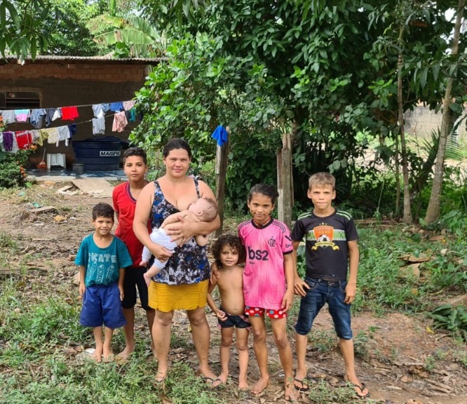 ALÍVIO: Mãe solteira de 6 filhos recebe doações e agradece ao Rondoniaovivo