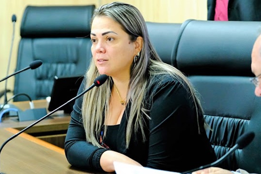 CLÁUDIA DE JESUS: Deputada destaca programa do governo Lula que valoriza ensino médio