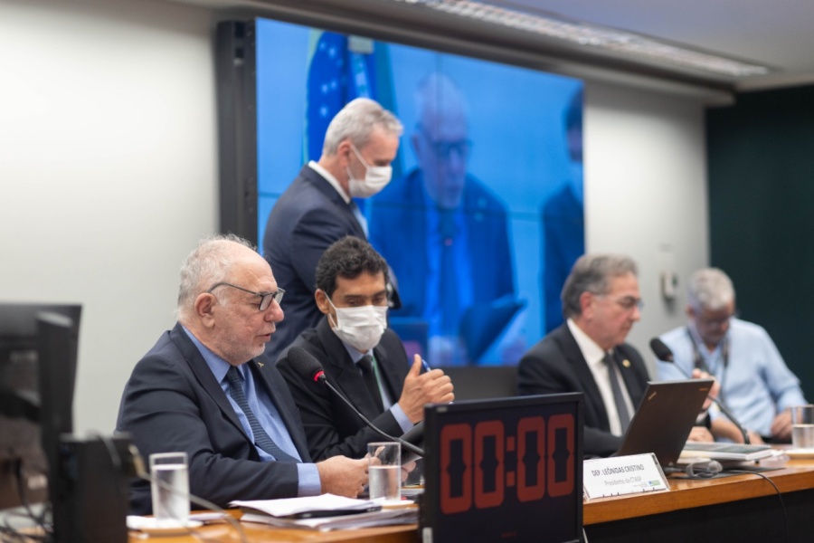 BENEFÍCIO: Relatório de Nazif sobre diminuição de prazos do INSS é aprovado