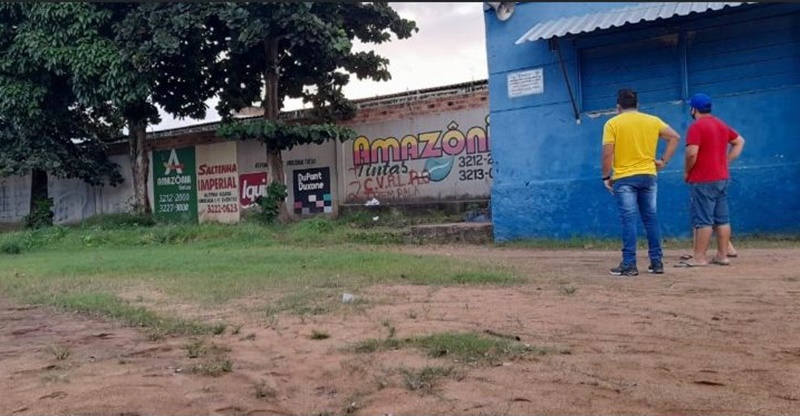 MELHORIAS: Iluminação é revitalizada no Campo do 13 a pedido do Vereador Edimilson Dourado