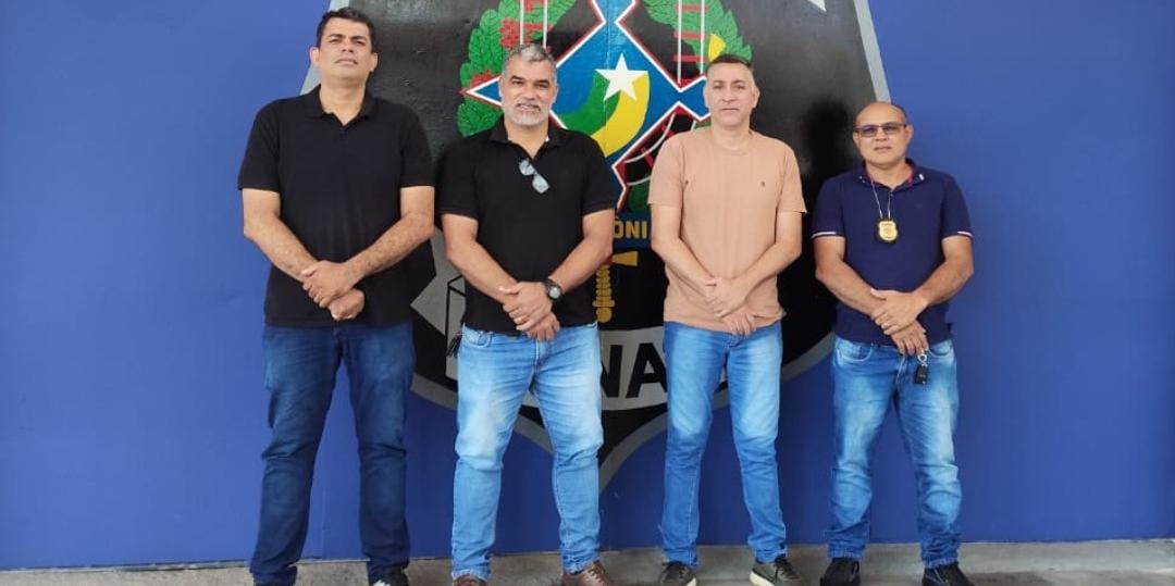 RECONHECIMENTO: Singeperon parabeniza diretor Sérgio Rêgo por atuação em unidade prisional 