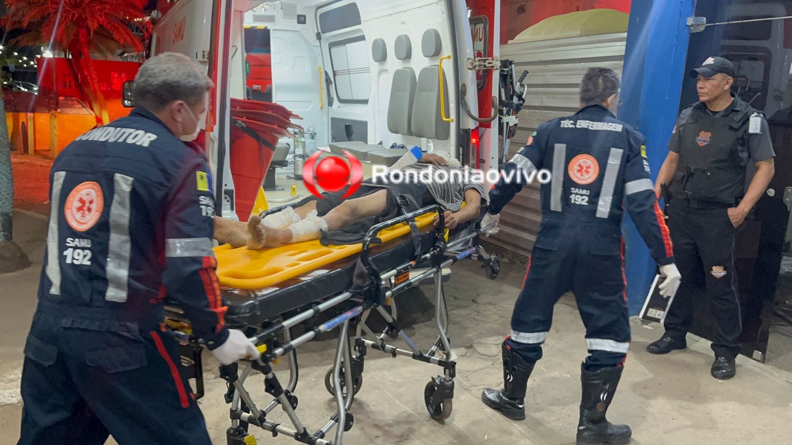 URGENTE: Suspeito de roubo é espancado com barra de ferro por populares 