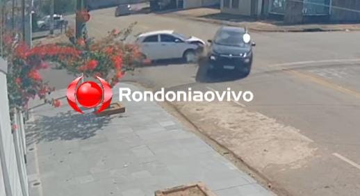 INVADIU PREFERENCIAL: Vídeo mostra forte colisão entre HB20 e Toro na região Central 