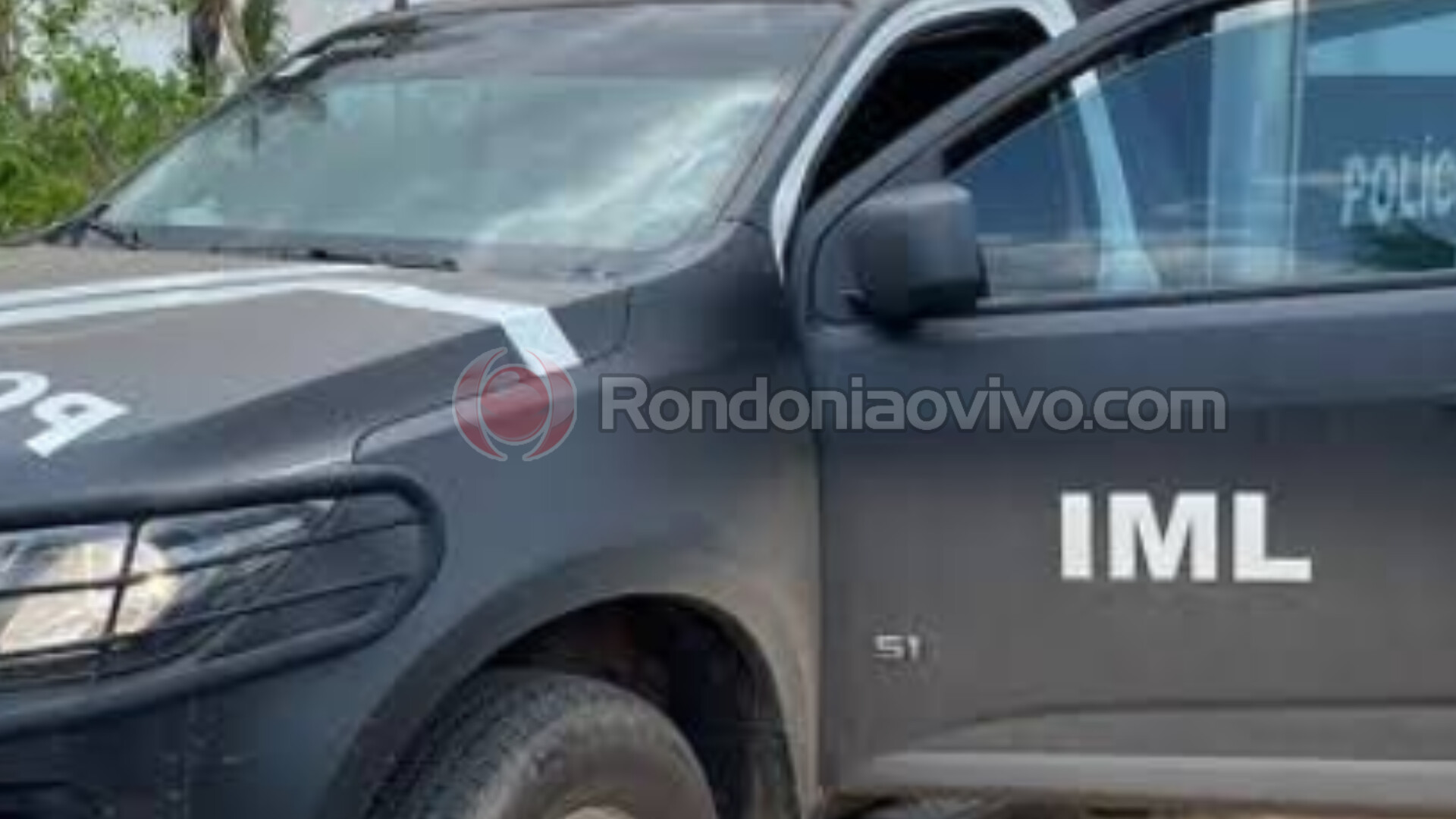 ELETROCUTADO: Motociclista morre após passar por fio solto no meio de estrada 