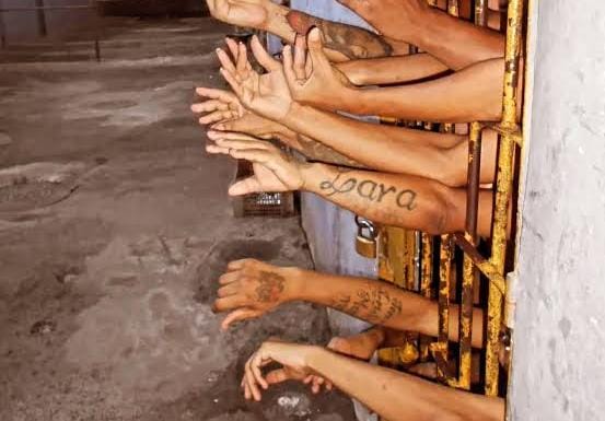 NA CELA: Apenado agride policial penal durante tentativa de fuga de criminosos no 603