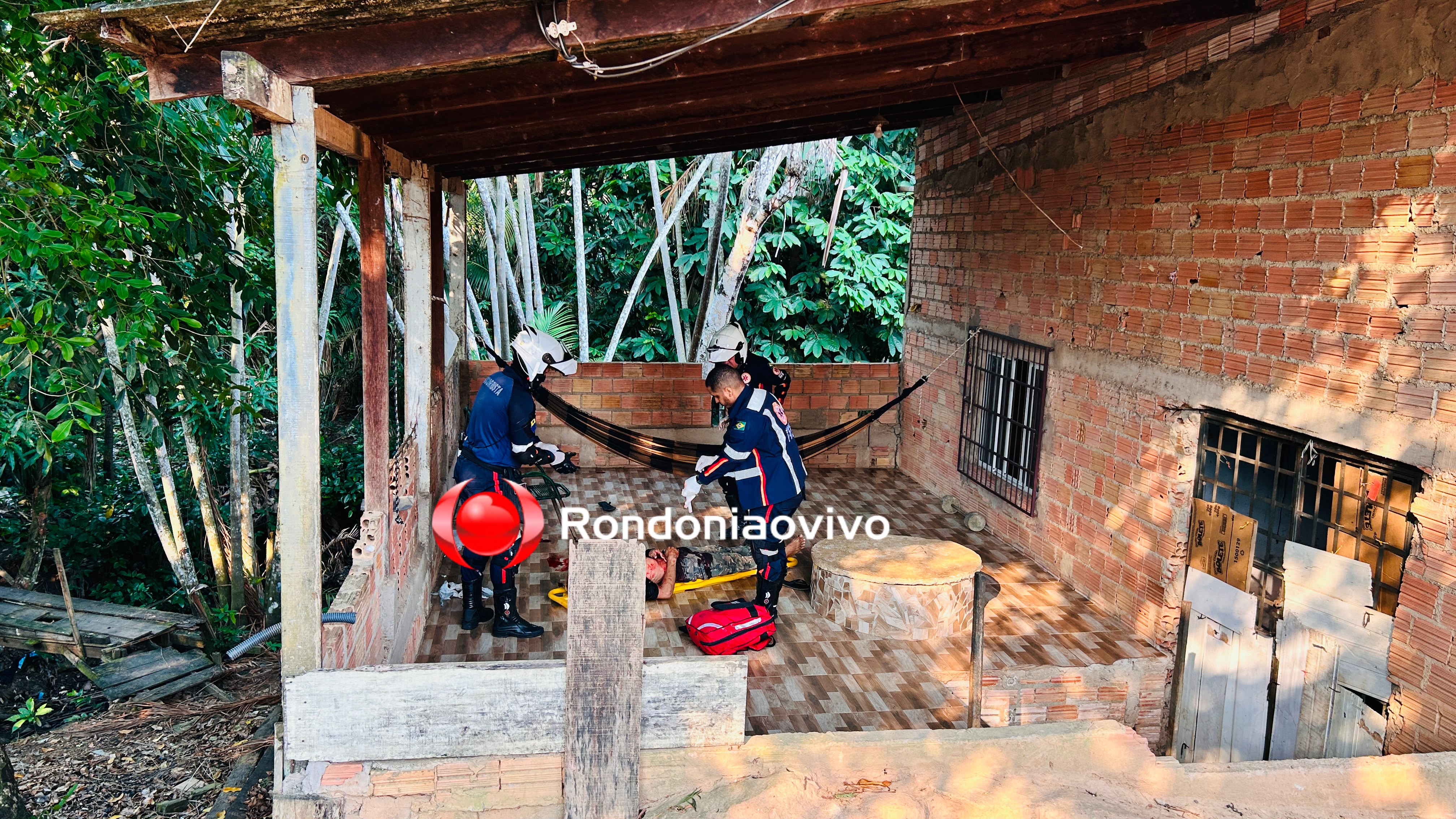URGENTE: Homem amanhece na rua e ao chegar em casa quase e morto pela esposa