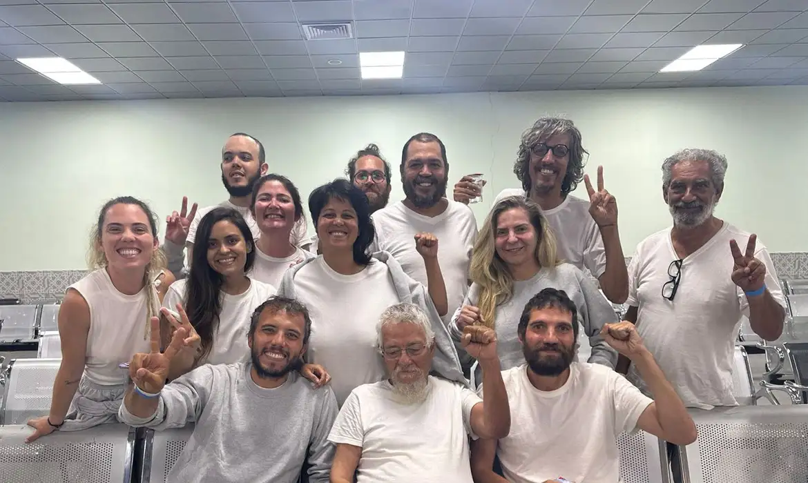 FLOTILHA GLOBAL SUMUD: Grupo com advogada de Rondônia é libertado na Jordânia