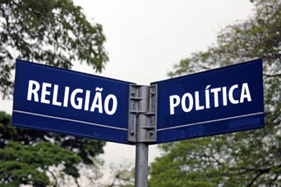 CANDIDATOS: Enquete pergunta se leitores votariam em quem usa o nome de Deus nas eleições