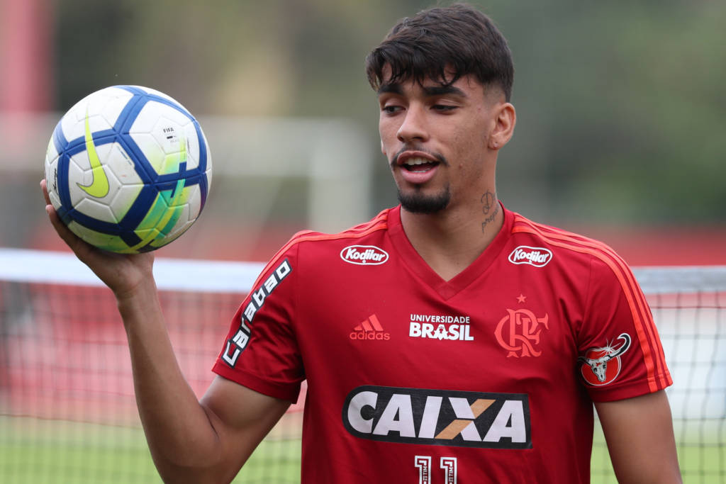 FLAMENGO: Lucas Paquetá rechaça saída e confirma procura por renovação