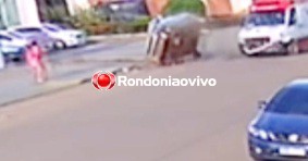 CAPOTAMENTO: Vídeo mostra carro atingindo pedestre após colisão com ambulância do Samu