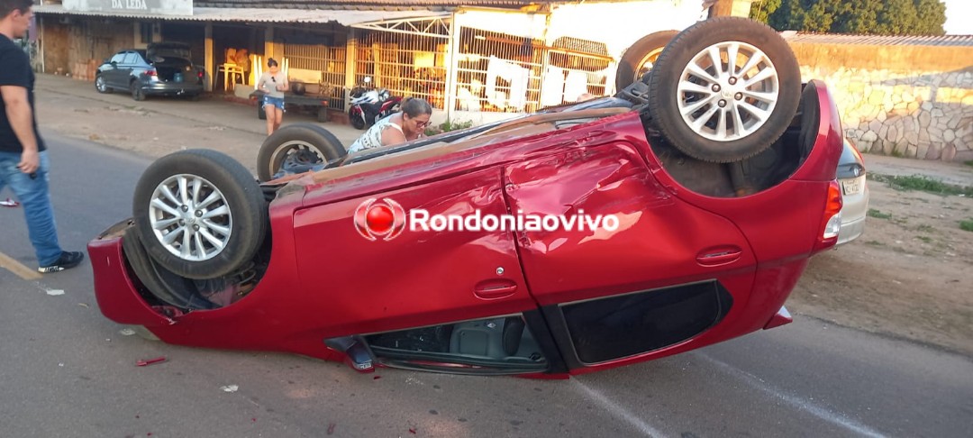 CAPOTAMENTO: Motorista avança cruzamento e causa grave batida