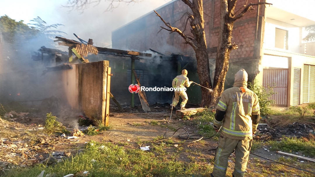 ASSISTA: Residência é destruída por incêndio no Centro de Porto Velho