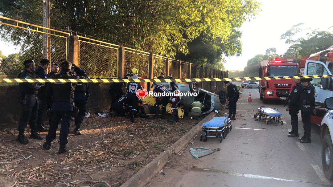 PERDEU O CONTROLE: Casal fica em estado grave após capotamento de veículo na zona Sul