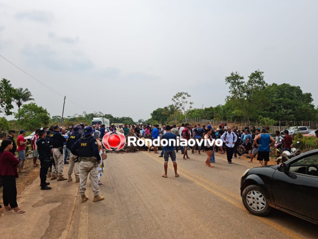 VÍDEO: Moradores liberam BR-319 após chegada de equipe de reportagem 