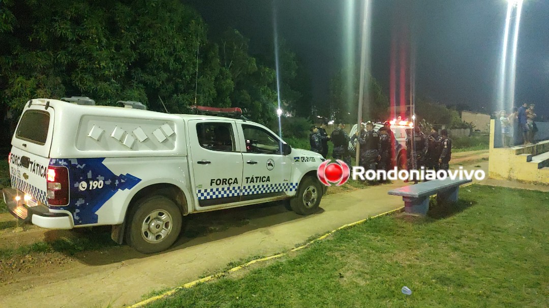 'É O TREM': Jovem e adolescente de 14 anos são baleados em praça na zona Leste