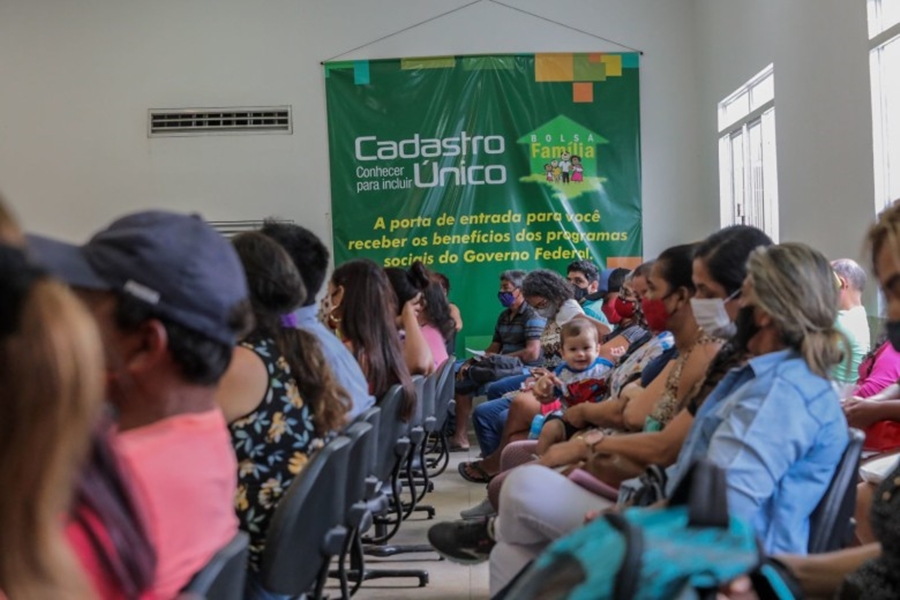 ASSISTÊNCIA SOCIAL: Problema com CPF pode bloquear repasse do Bolsa Família