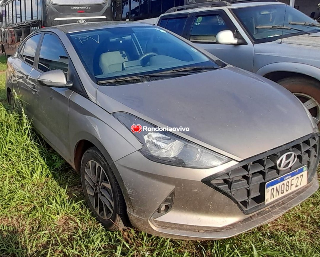 CAÍRAM: Ação do Denarc flagra trio com carro roubado de transportadora, armas e drogas