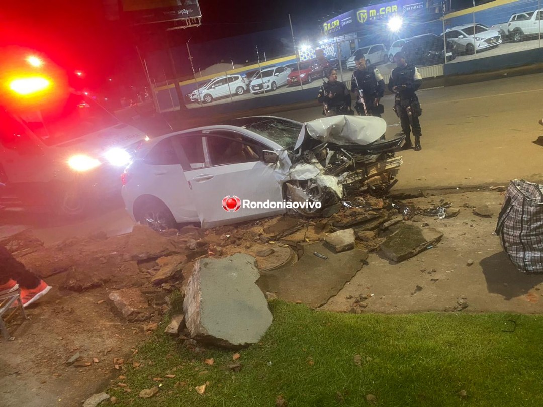 NA CURVA: Motorista perde controle da direção e causa grave acidente com duas vítimas 