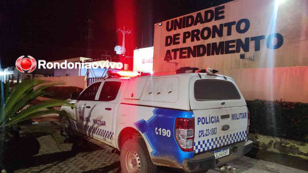 BALA PERDIDA: Ataque a tiros deixa jovem baleado em frente a casa noturna 