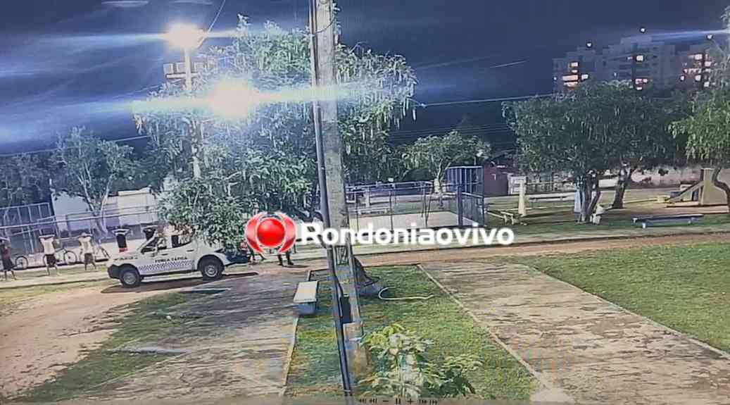 FILMADO: Totem de segurança flagra e trio é preso por tráfico em praça pública