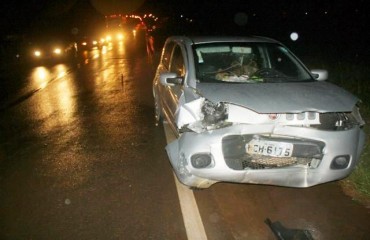 JARU - Colisão frontal na BR 364 deixa condutores feridos