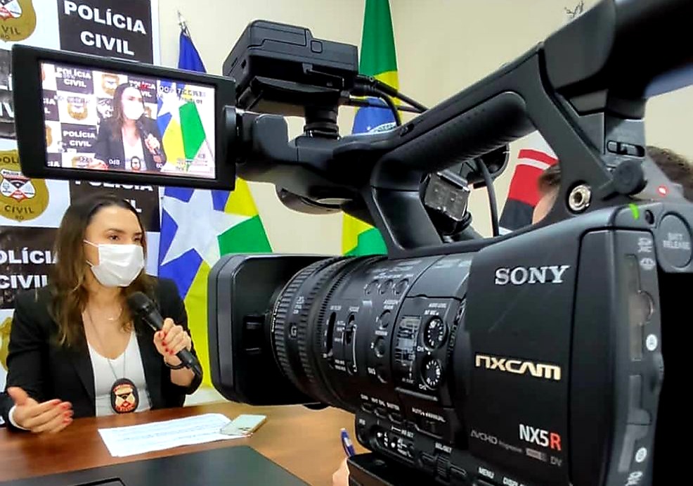 COLETIVA: Delegada Leisaloma explica sobre as buscas por marido que matou esposa