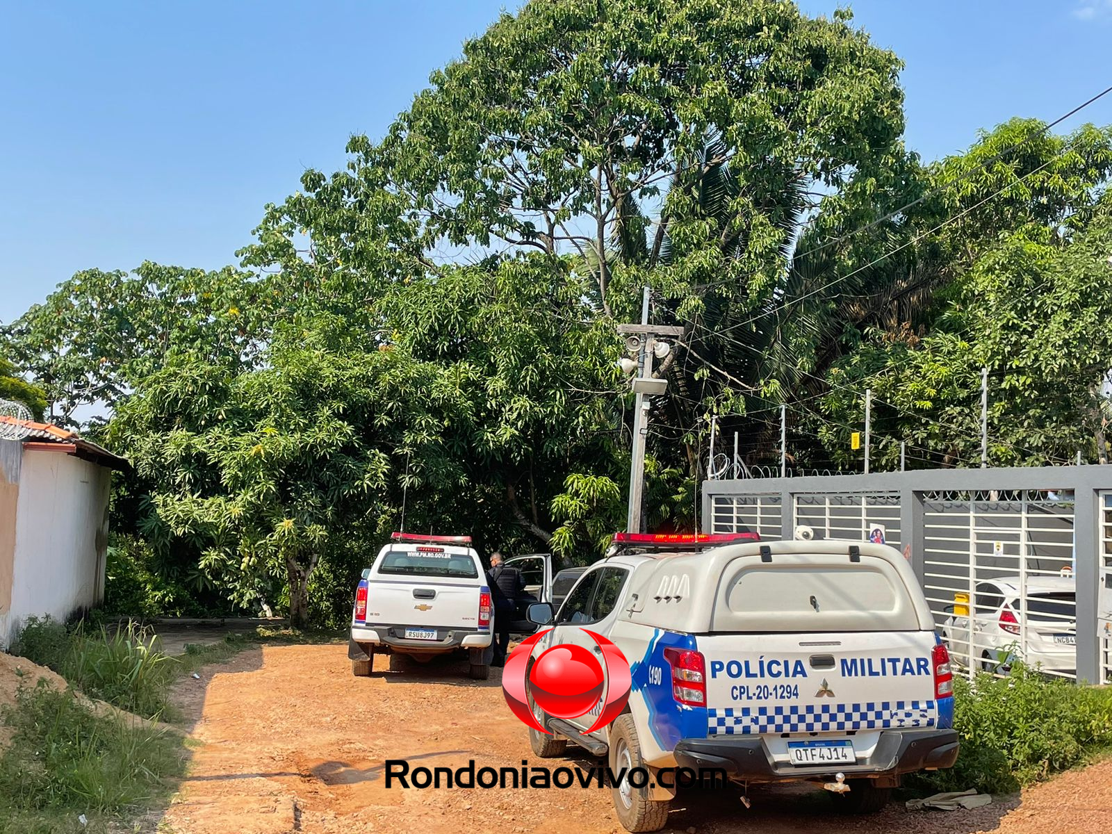 ROUBO A RESIDÊNCIA: Polícia localiza carro usado por assaltantes