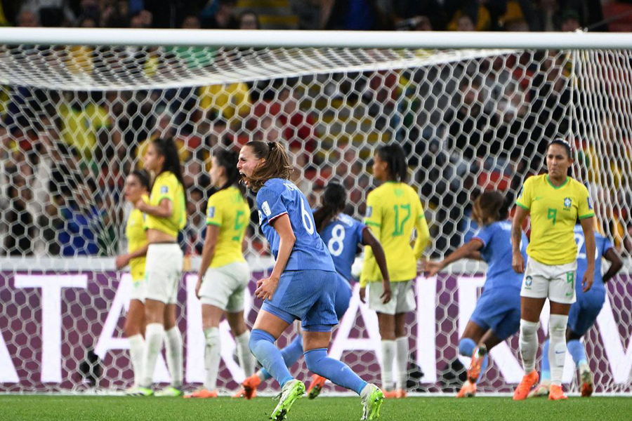 COPA DO MUNDO FEMININA: França vence Brasil e assume a ponta do grupo F do Mundial