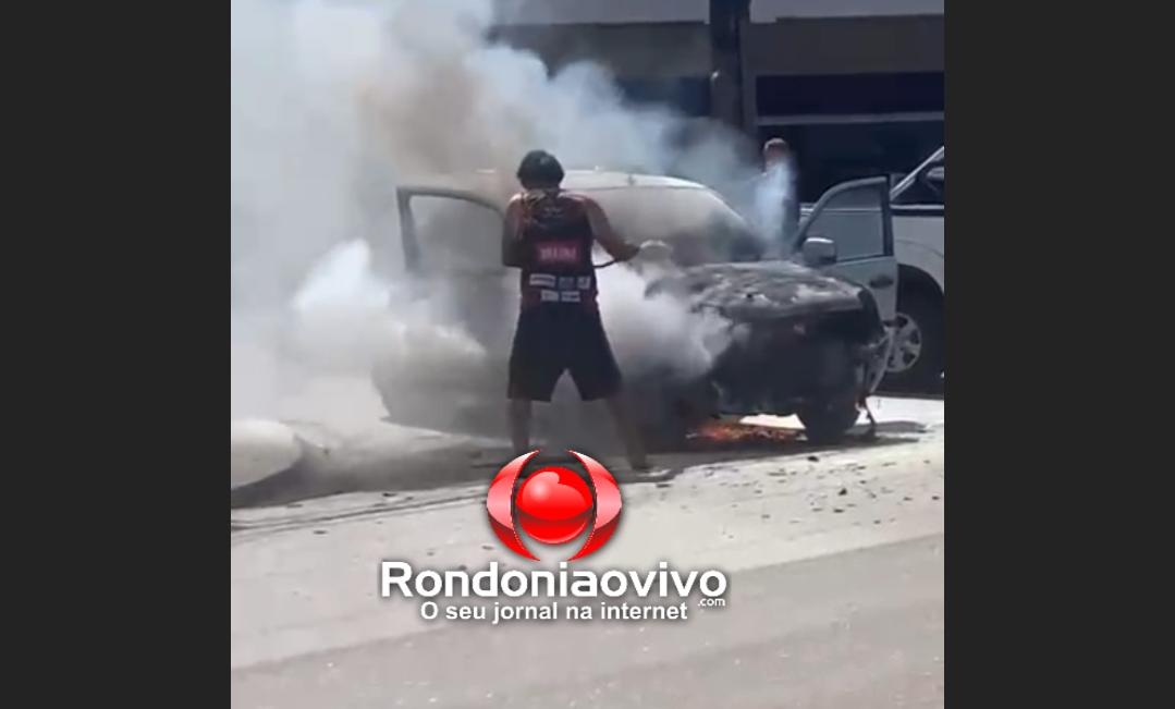 VÍDEO: Carro é destruído por incêndio na Avenida Calama em Porto Velho
