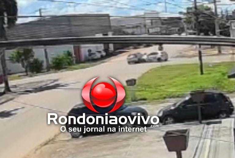 VÍDEO: Motorista de Pálio avança cruzamento e atinge carro de autoescola
