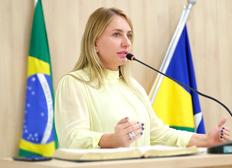 MULHERES: Ieda Chaves propõe ampliação de mecanismos de combate à violência doméstica