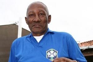 Morre Djalma Santos, o maior lateral de todos os tempos