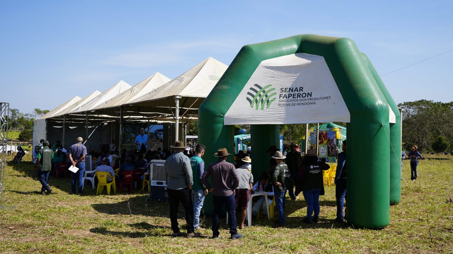 EXCURSÃO TÉCNICA: FAPERON/Senar reúne mais de 400 produtores 