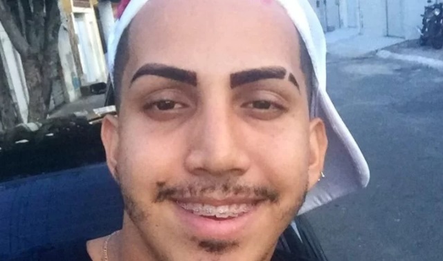 LUTO: Influenciador digital é encontrado morto dentro de residência