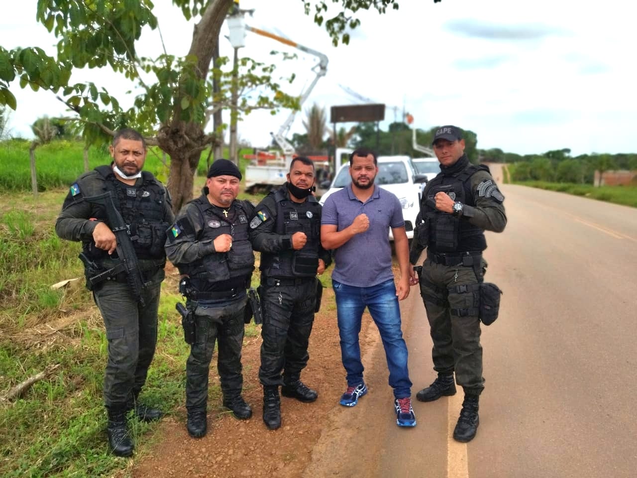EDEVALDO NEVES: EMDUR revitaliza iluminação na Estrada da Penal após solicitação de vereador