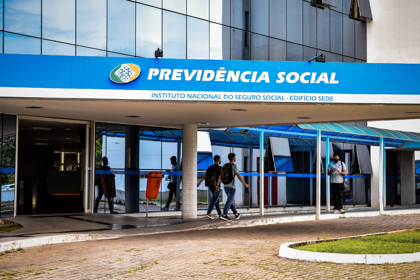 SERVIDOR PÚBLICO: Parecer da AGU fortalece direito à melhor aposentadoria