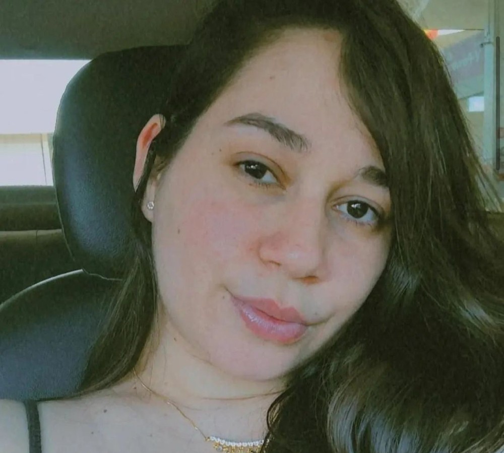 FEMINICÍDIO: Jovem é assassinada por adolescente dentro de apartamento 