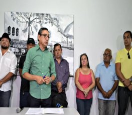 CARNAVAL 2017 - Baile Municipal é cancelado e desfile de escolas de samba fica para abril