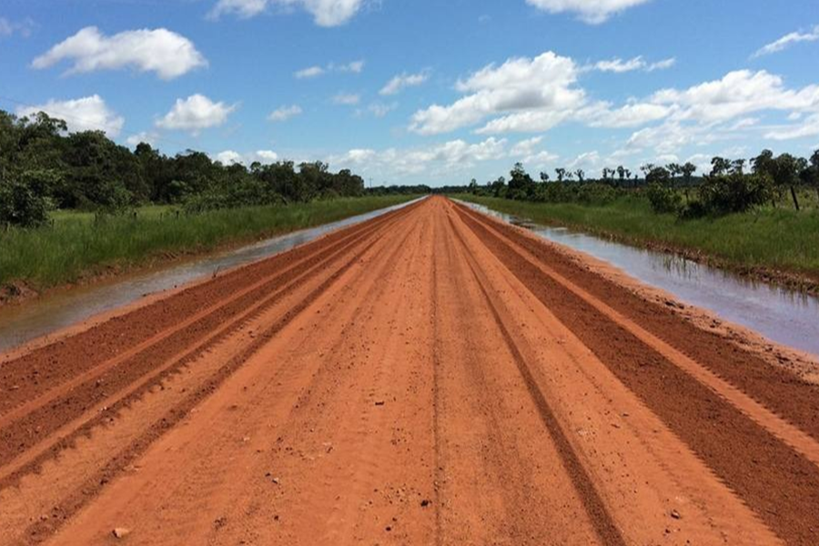 ALAN QUEIROZ: Deputado indica a criação de programa para melhorar o tráfego em estradas 