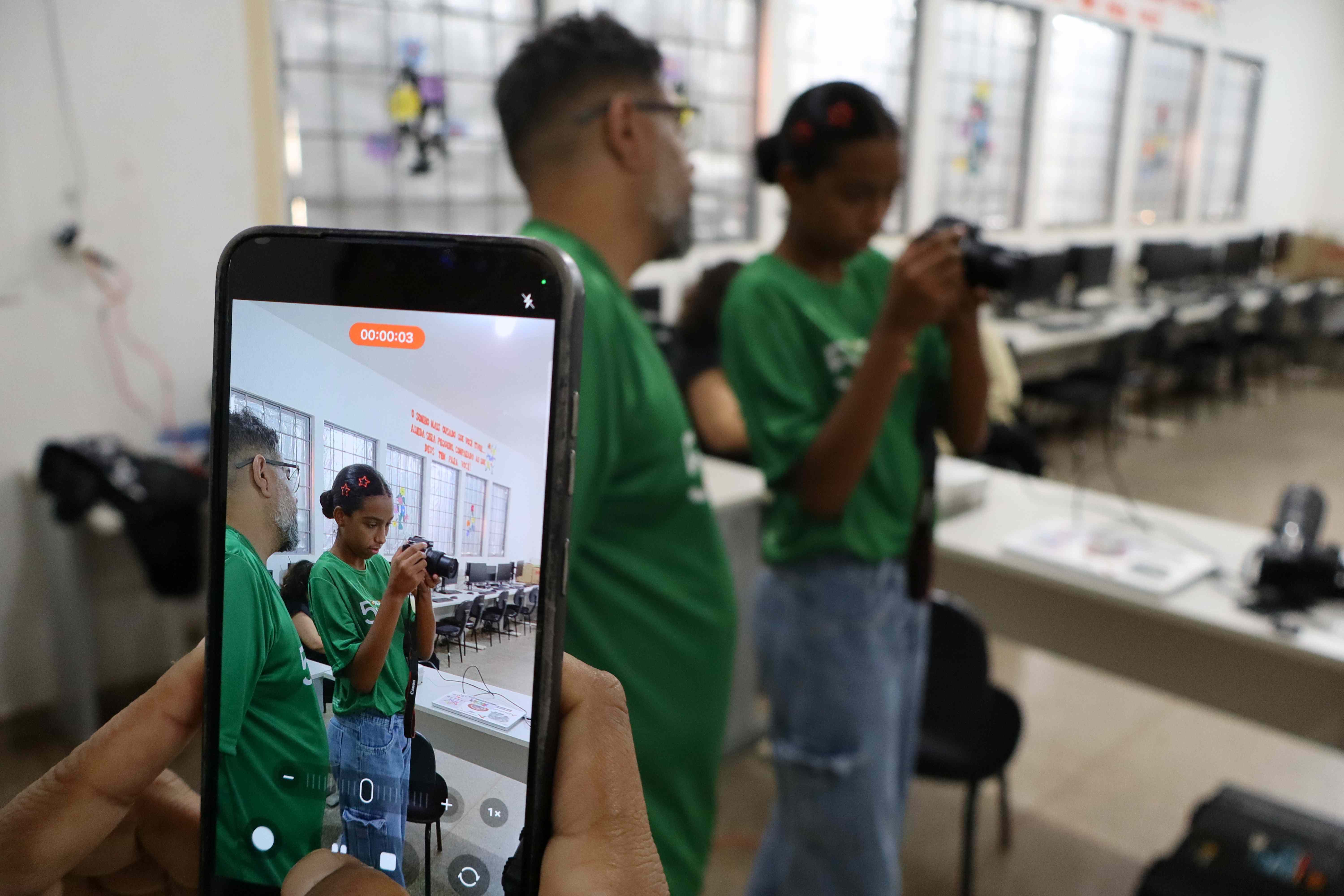 EM RONDÔNIA: ACEMDA capacita 50 participantes em oficina de fotografia em Comunidade 