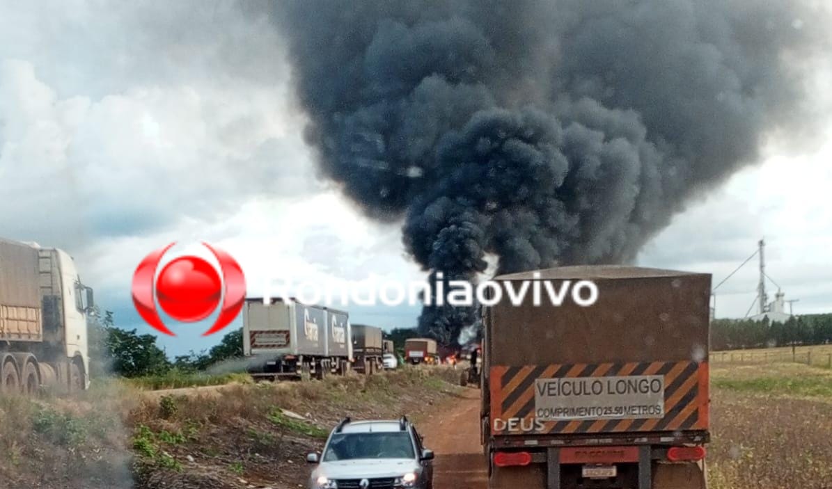 COLISÃO: Acidente envolvendo carretas provoca incêndio e interdita BR 