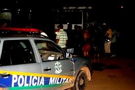 Trio é preso após fazer arrastão em pizzaria
