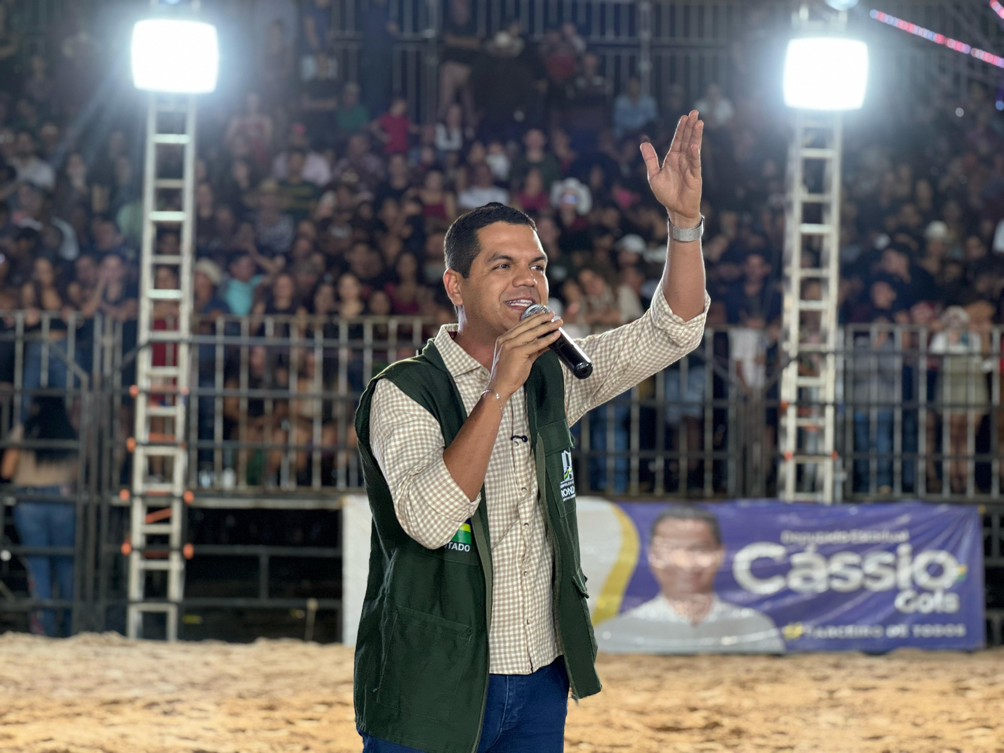 CÁSSIO GOIS: Deputado é parceiro do 1º Cacoal Country Bulls