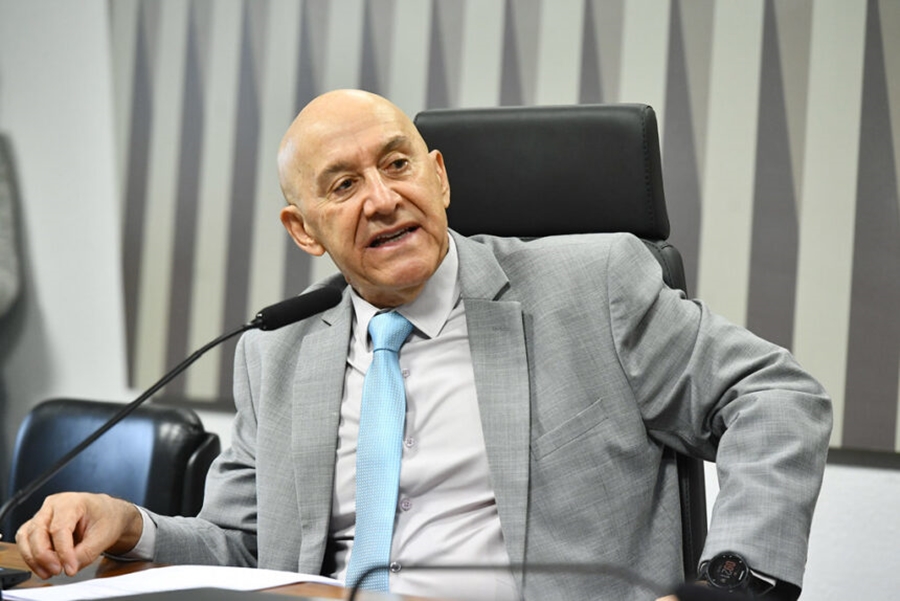 CONFÚCIO MOURA: Senador afirma que o Brasil é referência em sustentabilidade e transição 
